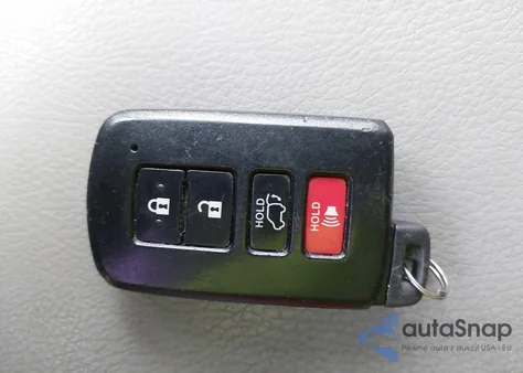 2015 Toyota Highlander Xle V6 z USA, uszkodzony, nr VIN 5TDJKRFH3FS180810